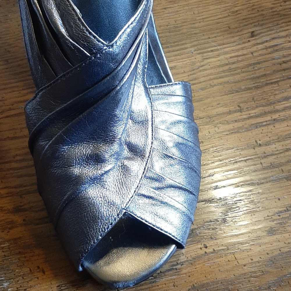 1/2 PRICE🔻Moda Spana Metallic Peep Toe Shoes - Picture 5 of 13